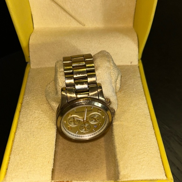 Michael Kors MK5055 Unisex Stainless Steel Analog Gold Dial Quartz Watch cm48 - Picture 4 of 8